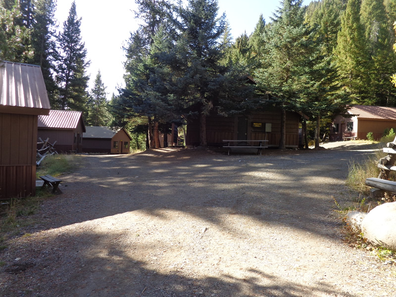 Campers Cabins